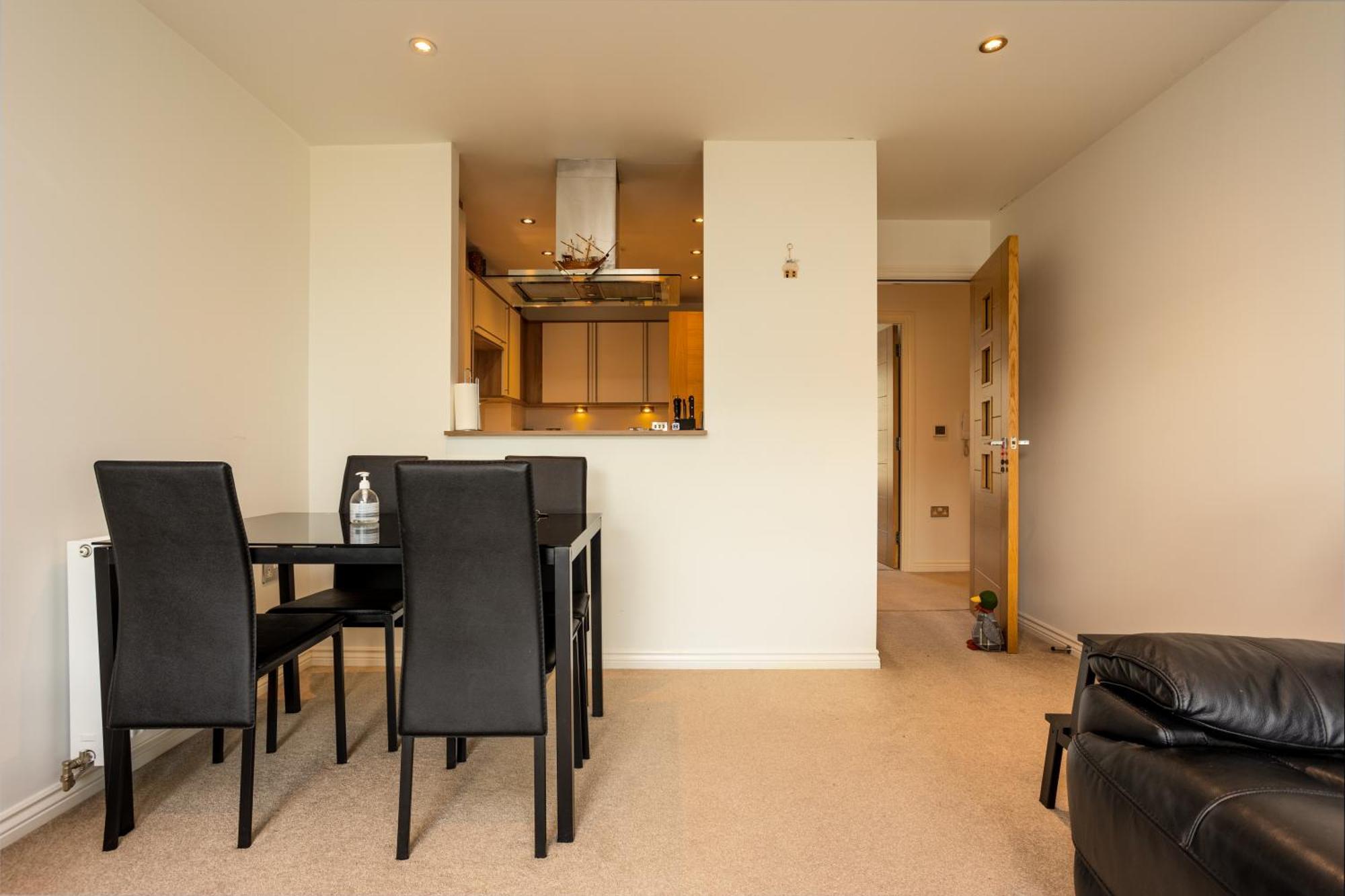 Comfy 2 Bedroom Apartment Near Edinburgh City Centre Exterior photo