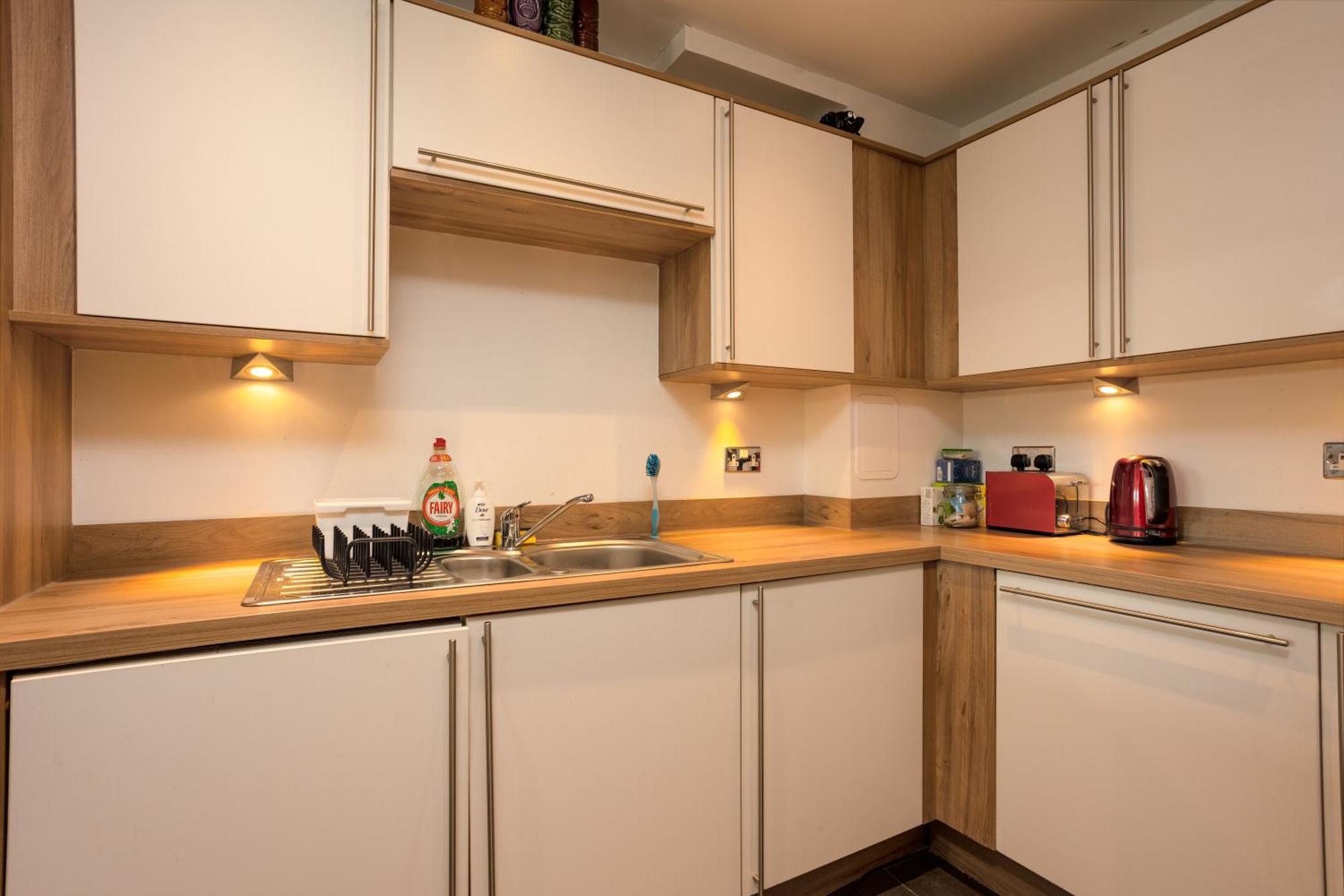Comfy 2 Bedroom Apartment Near Edinburgh City Centre Exterior photo